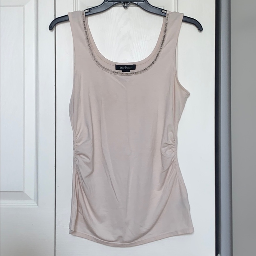 white house black market tank